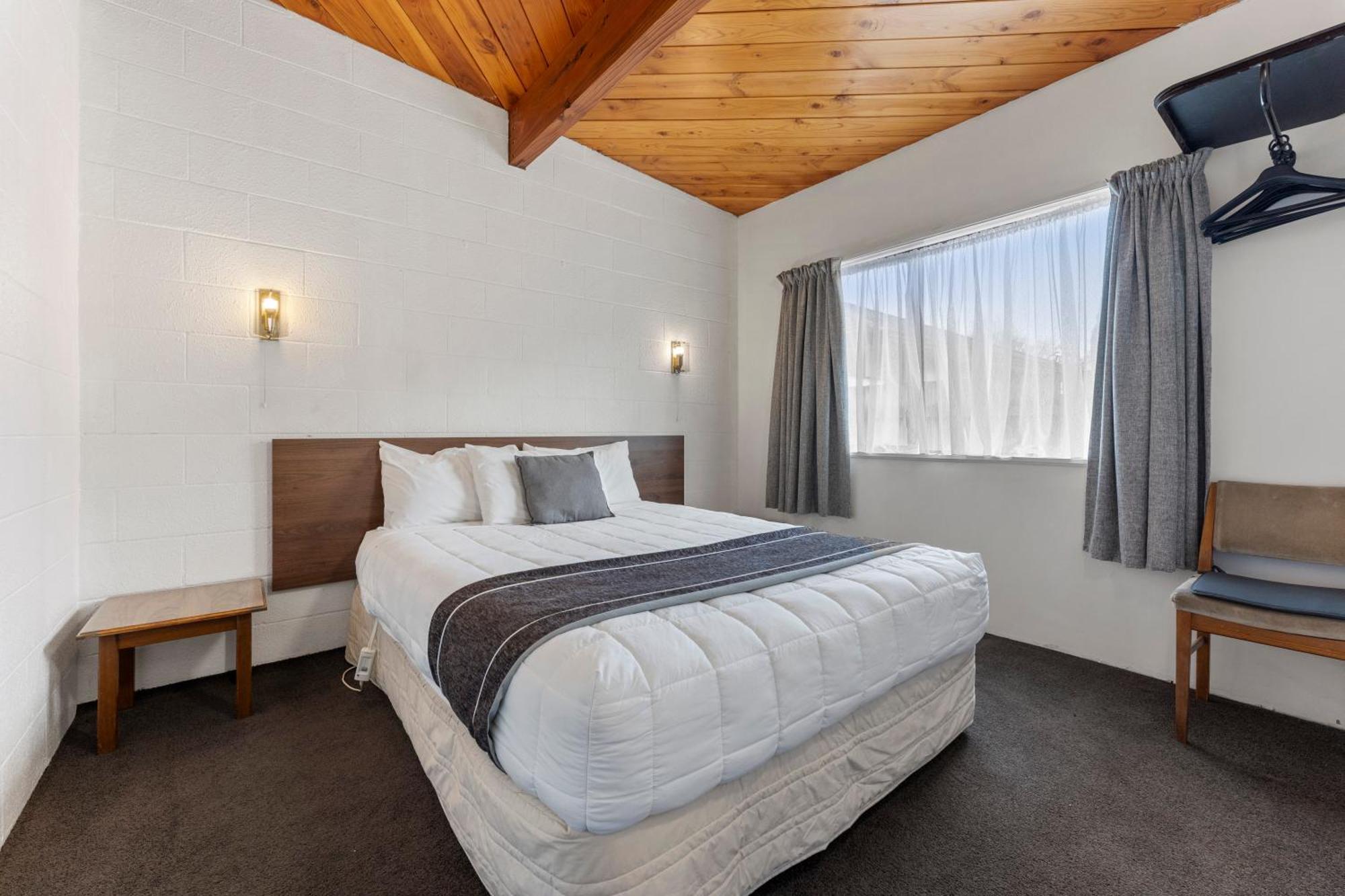 Coachman'S Lodge Motel Whanganui Bagian luar foto