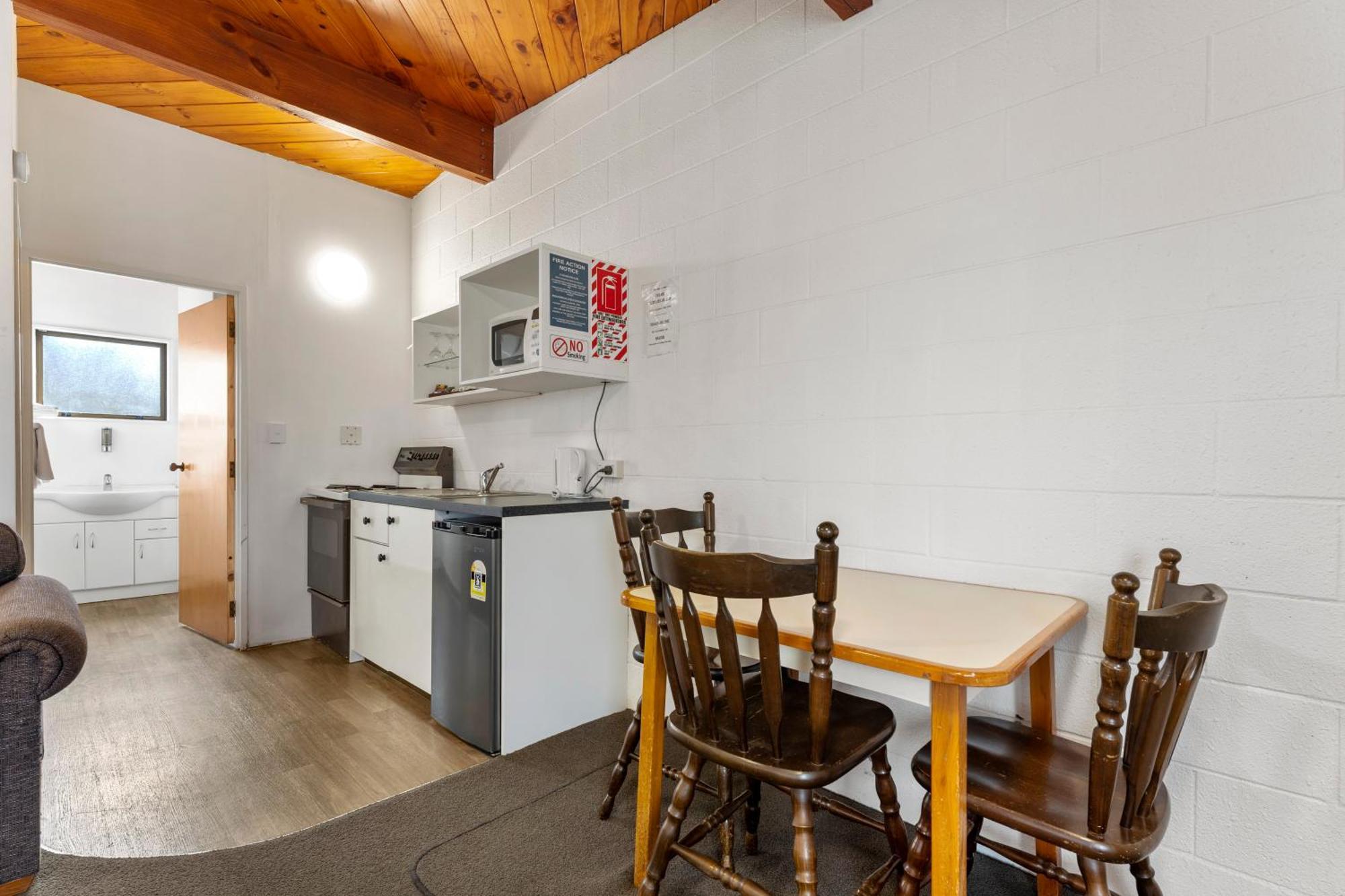 Coachman'S Lodge Motel Whanganui Bagian luar foto